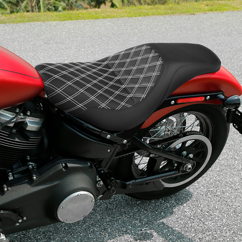 C.C. RIDER Softail Seat 2 up Double Diamond Stitch Driver And Passenger Seat Street Bob 114 FXBB 2018-2025