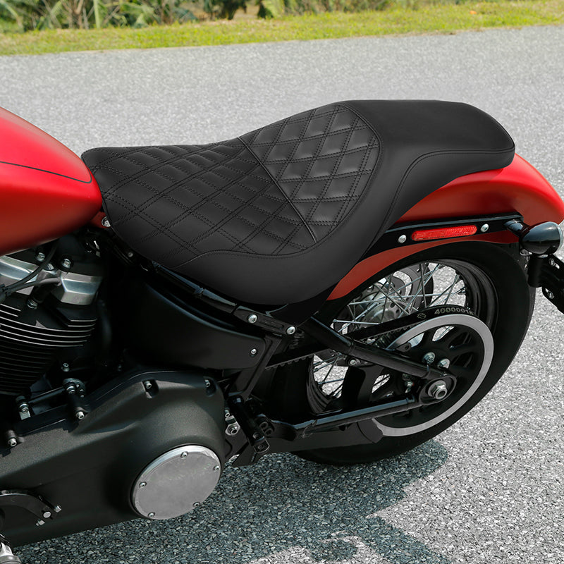C.C. RIDER Softail Seat 2 up Double Diamond Stitch Driver And Passenger Seat Street Bob 114 FXBB 2018-2025