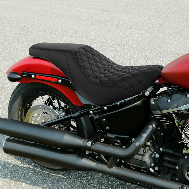 C.C. RIDER Softail Seat 2 up Double Diamond Stitch Driver And Passenger Seat Street Bob 114 FXBB 2018-2025